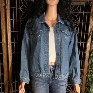 STYLE & CO EMBROIDERED JEAN JACKET PM